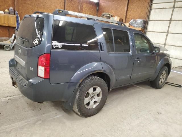 2005 Nissan Pathfinder LE