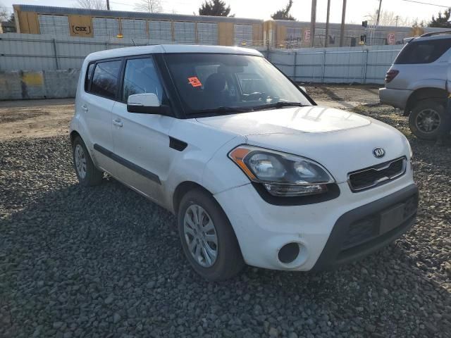 2013 KIA Soul +