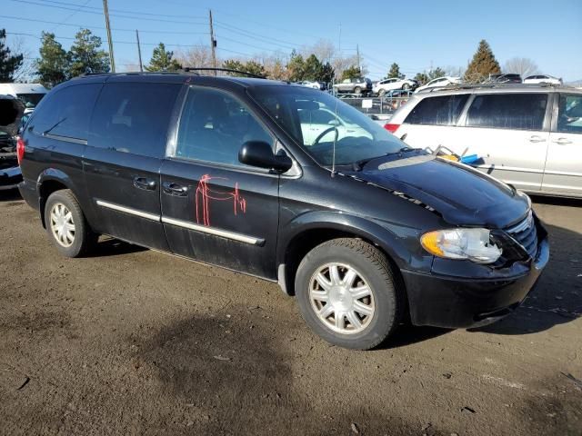 2007 Chrysler Town & Country Touring