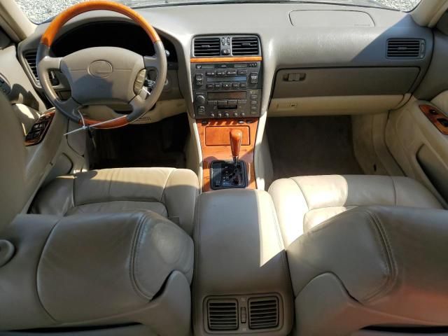 1999 Lexus LS 400