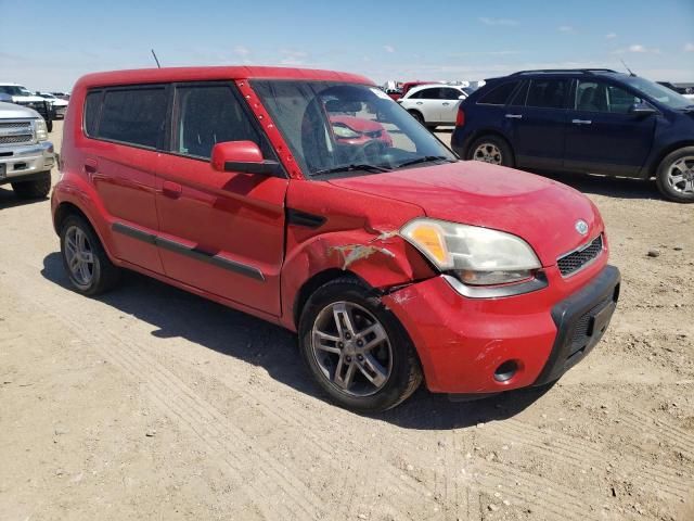 2010 KIA Soul +