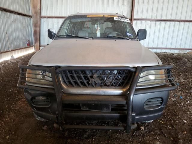 2002 Mitsubishi Montero Sport XLS