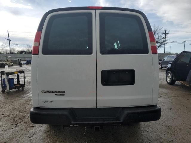 2015 Chevrolet Express G2500