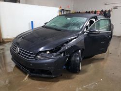 Salvage cars for sale from Copart Elgin, IL: 2018 Volkswagen Passat SE