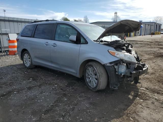 2015 Toyota Sienna XLE