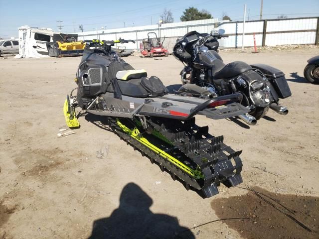 2023 Skidoo Snowmobile