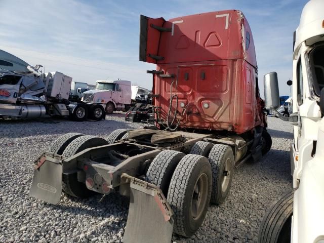 2021 Freightliner Cascadia 126