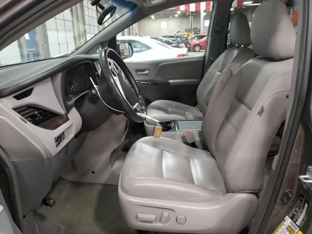 2017 Toyota Sienna XLE