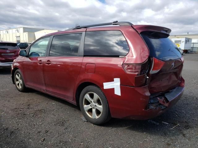 2013 Toyota Sienna LE