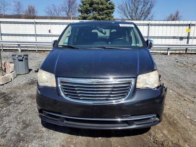 2012 Chrysler Town & Country Touring L