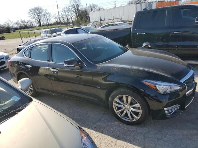 2018 Infiniti Q70 3.7 Luxe