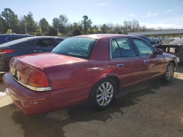 2000 Ford Crown Victoria