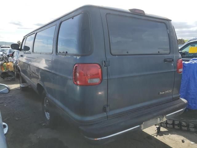 2002 Dodge RAM Wagon B3500