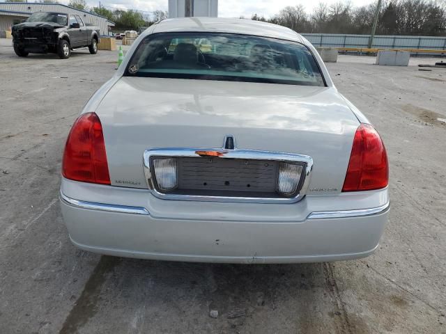 2007 Lincoln Town Car Signature Limited