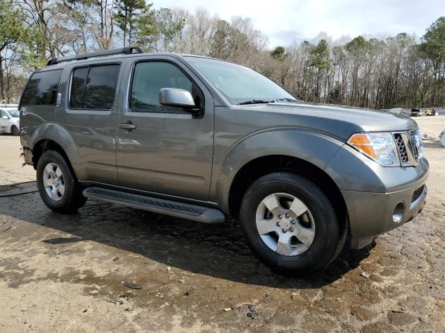 2005 Nissan Pathfinder LE