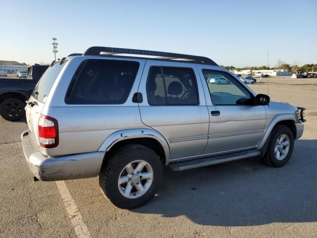 2004 Nissan Pathfinder LE