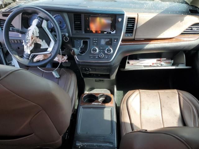 2017 Toyota Sienna XLE