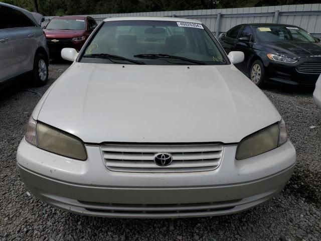 1999 Toyota Camry LE