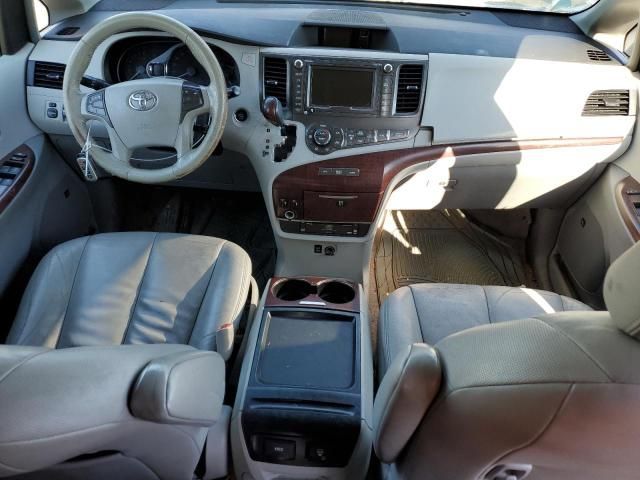 2011 Toyota Sienna XLE