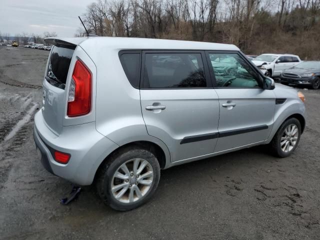 2013 KIA Soul +