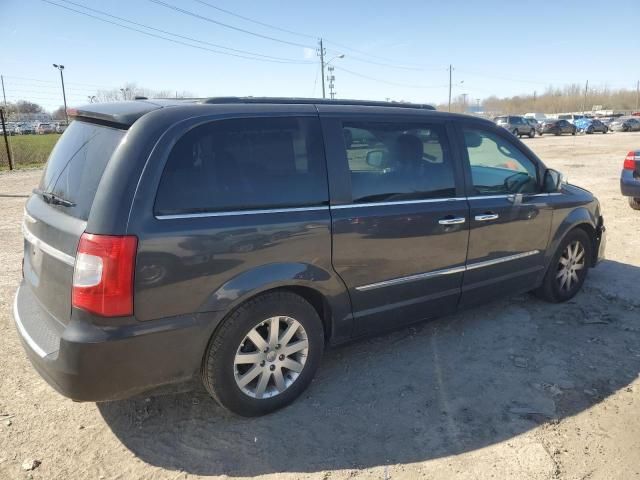 2011 Chrysler Town & Country Touring L