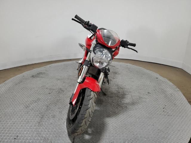 2009 Ducati Monster 696