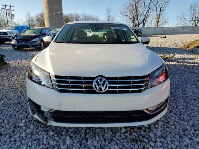 2014 Volkswagen Passat SEL