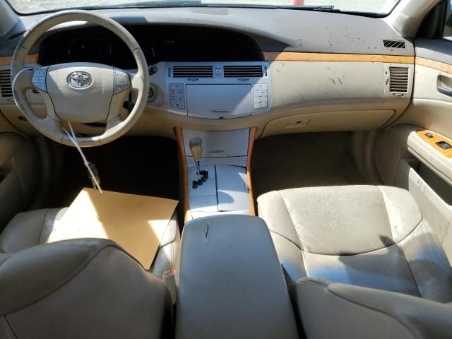 2005 Toyota Avalon XL