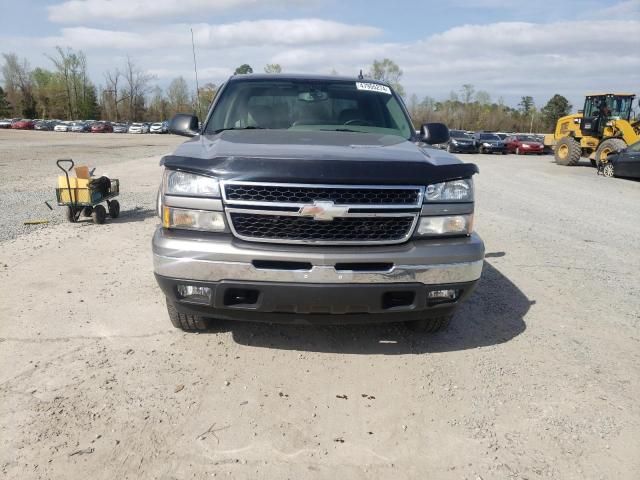 2007 Chevrolet Silverado K1500 Classic Crew Cab