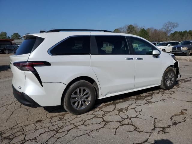 2023 Toyota Sienna XLE