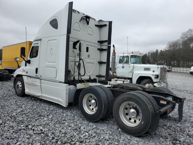 2016 Freightliner Cascadia 125