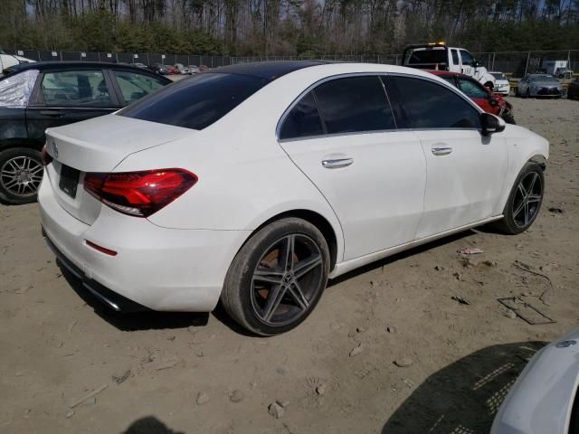 2019 Mercedes-Benz A 220