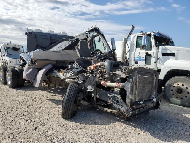 2013 Freightliner Cascadia 125