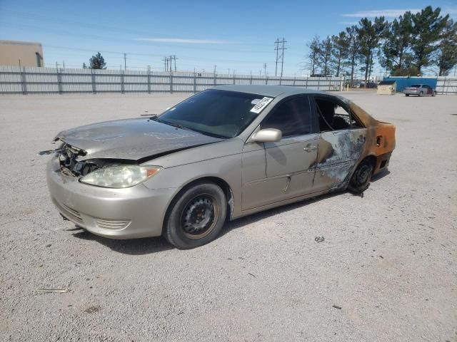 2005 Toyota Camry LE