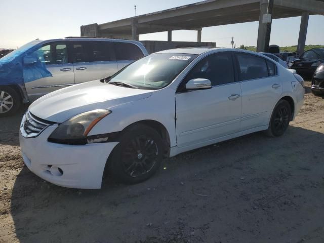 2010 Nissan Altima Base