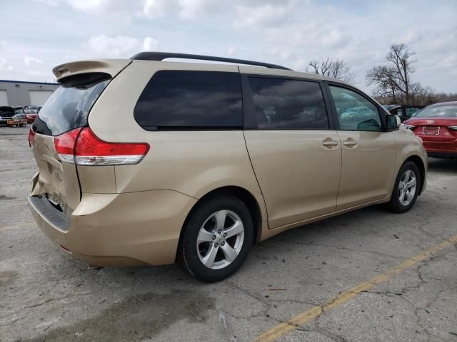 2011 Toyota Sienna LE