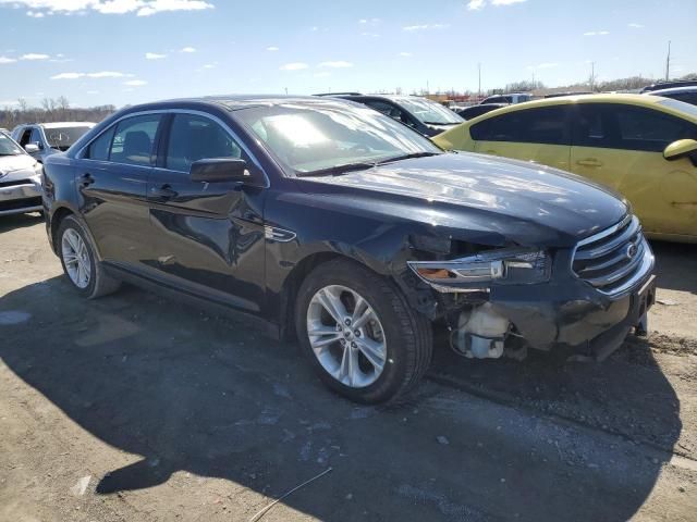 2014 Ford Taurus SEL