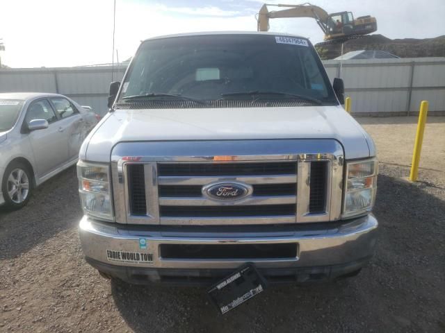 2010 Ford Econoline E350 Super Duty Wagon