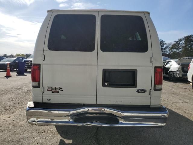 2001 Ford Econoline E350 Super Duty Wagon