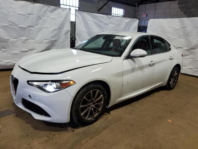 2018 Alfa Romeo Giulia Q4