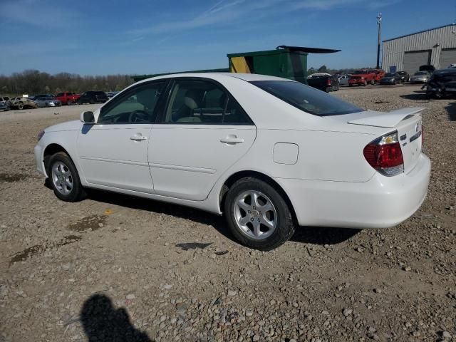 2005 Toyota Camry LE