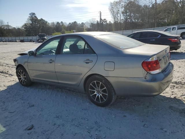 2005 Toyota Camry LE