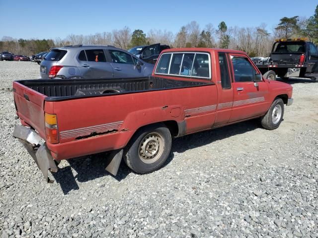 1987 Toyota Pickup Xtracab RN70 DLX