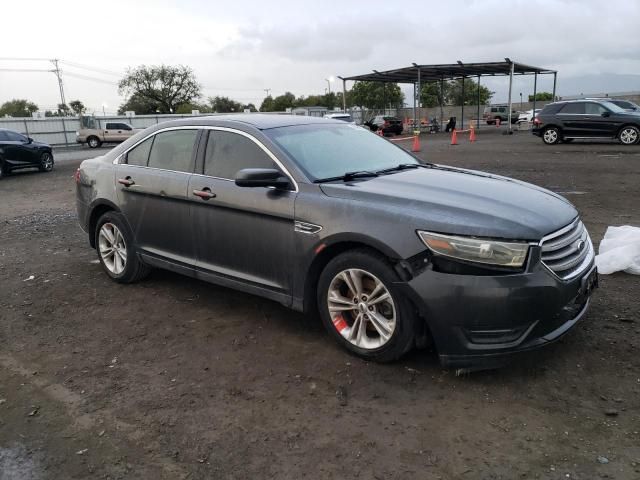 2015 Ford Taurus SEL