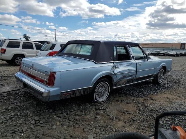 1987 Lincoln Town Car