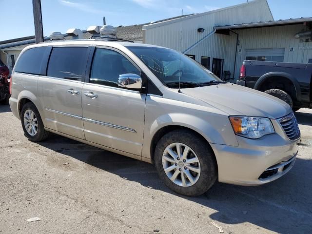 2015 Chrysler Town & Country Limited Platinum