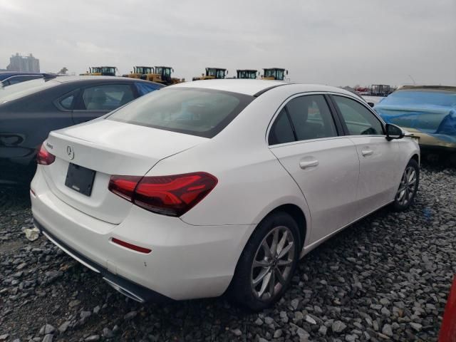 2019 Mercedes-Benz A 220