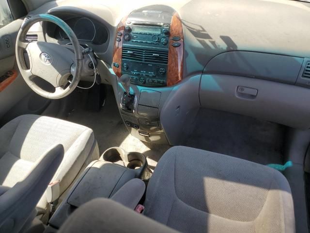 2006 Toyota Sienna XLE