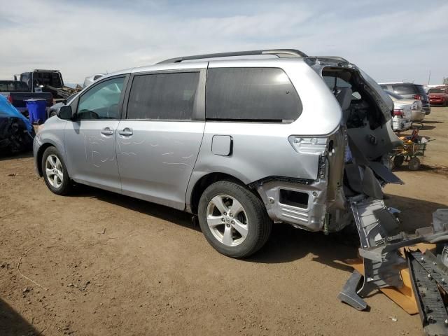 2015 Toyota Sienna LE