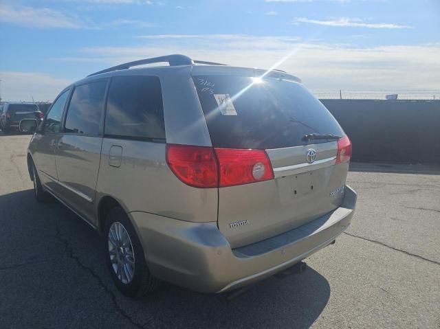 2008 Toyota Sienna XLE